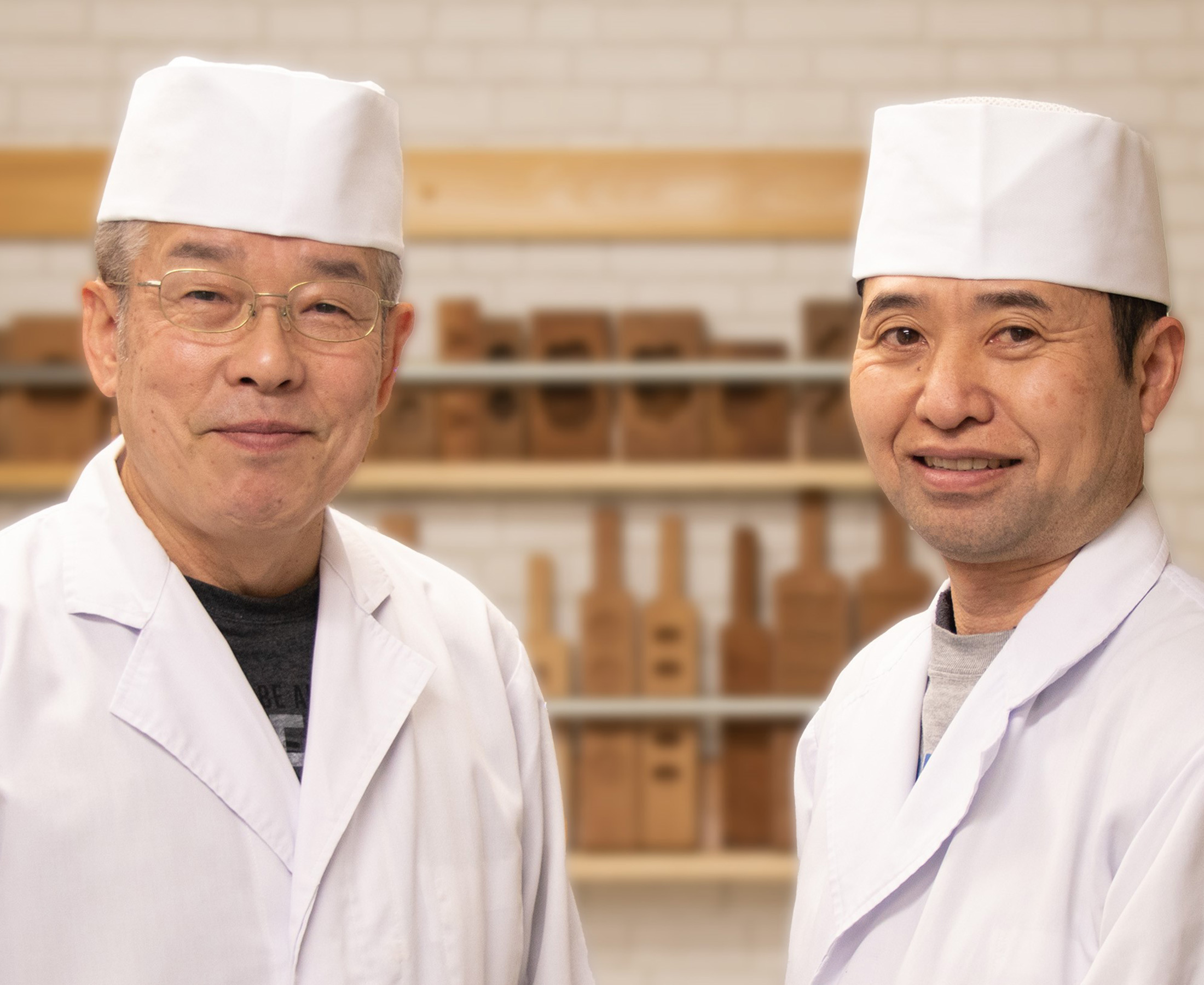 Saiundo’s wagashi confectioners Ikuo Karino and Ryuichi Mitsuda